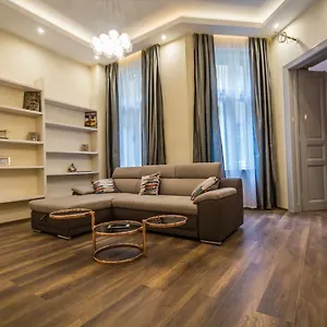 Apartament Fashion Street, Budapesta